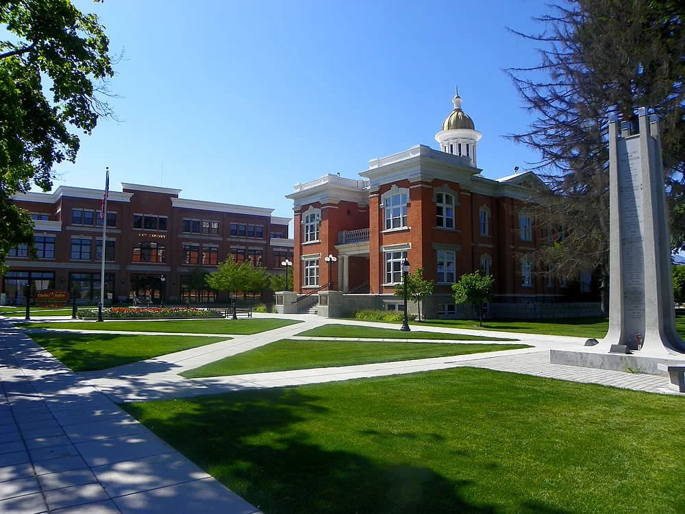 Cache County Courthouse in Logan